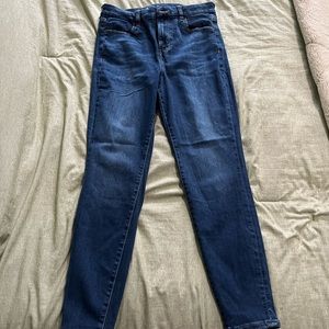 Curvy High-Rise Jeggings